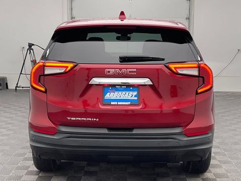 Used 2023 GMC Terrain SLE FWD image 8