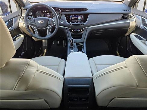 Used 2025 Cadillac XT5 Sportv w/ Technology Package image 19