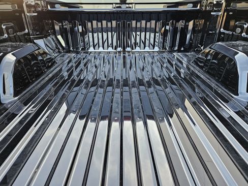 New 2026 Chevrolet Silverado 1500 LTZ w/ LTZ Premium Package image 33