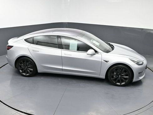 Used 2018 Tesla Model 3 Long Range image 50