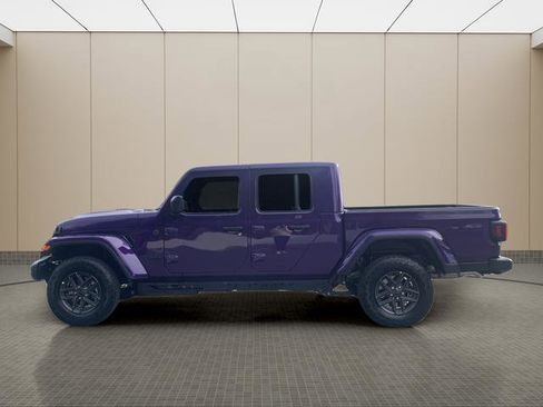 New 2026 Jeep Gladiator Sport image 2