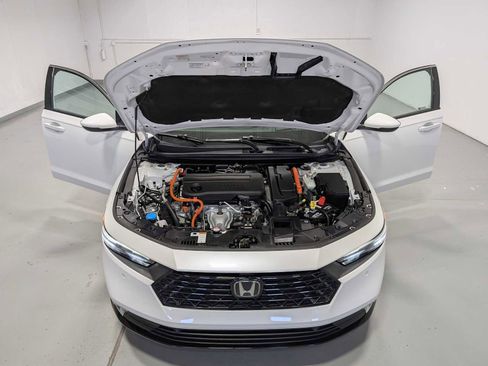 Used 2023 Honda Accord Touring image 13