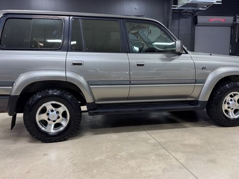 Used 1997 Toyota Land Cruiser AWD/4WD image 9