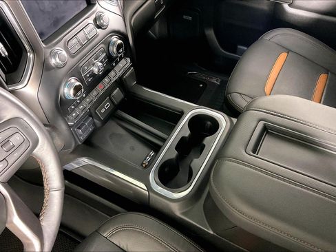 Used 2021 GMC Sierra 1500 AT4 w/ AT4 Premium Package AWD/4WD image 13