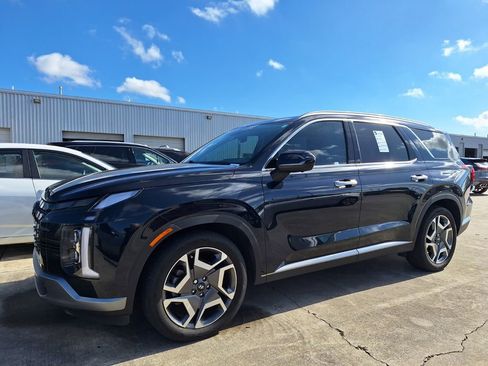 Used 2024 Hyundai Palisade Limited image 1