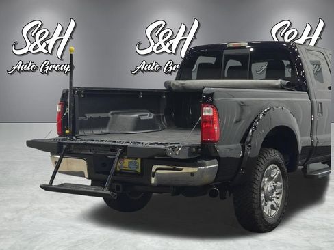 Used 2016 Ford F250 Lariat w/ Lariat Ultimate Package AWD/4WD image 26