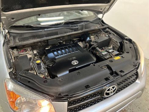 Used 2007 Toyota RAV4 Limited image 12