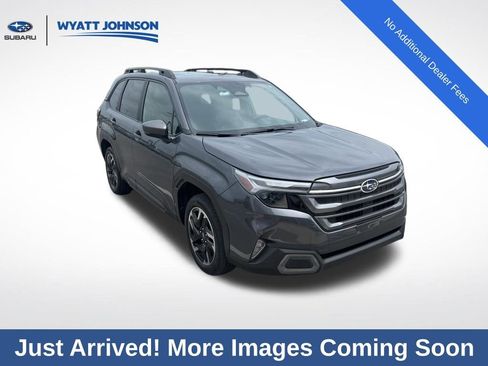 Used 2025 Subaru Forester Limited AWD/4WD image 3