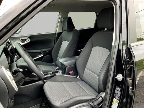Used 2022 Kia Soul LX w/ Technology Package FWD image 20