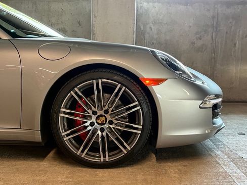 Used 2015 Porsche 911 Targa 4S AWD/4WD image 12
