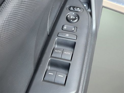 Used 2020 Honda Civic LX image 17