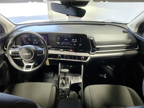 Used 2025 Kia Sportage LX AWD/4WD image 15