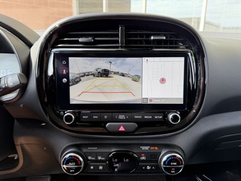 Used 2025 Kia Soul S FWD image 20