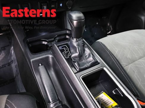 Used 2022 Toyota Tacoma TRD Sport AWD/4WD image 13