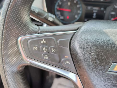 Used 2020 Chevrolet Equinox LS FWD image 15