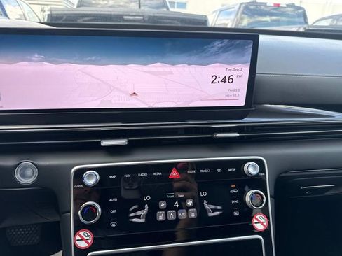 Used 2025 Genesis GV80 2.5T Standard image 21