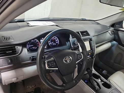 Used 2017 Toyota Camry XLE w/ Protection Package (Q2) FWD image 6