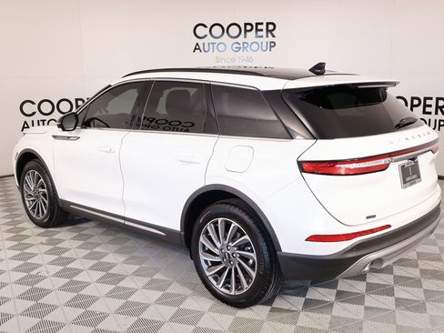 Certified 2025 Lincoln Corsair Reserve w/ Equipment Group 202A image 23