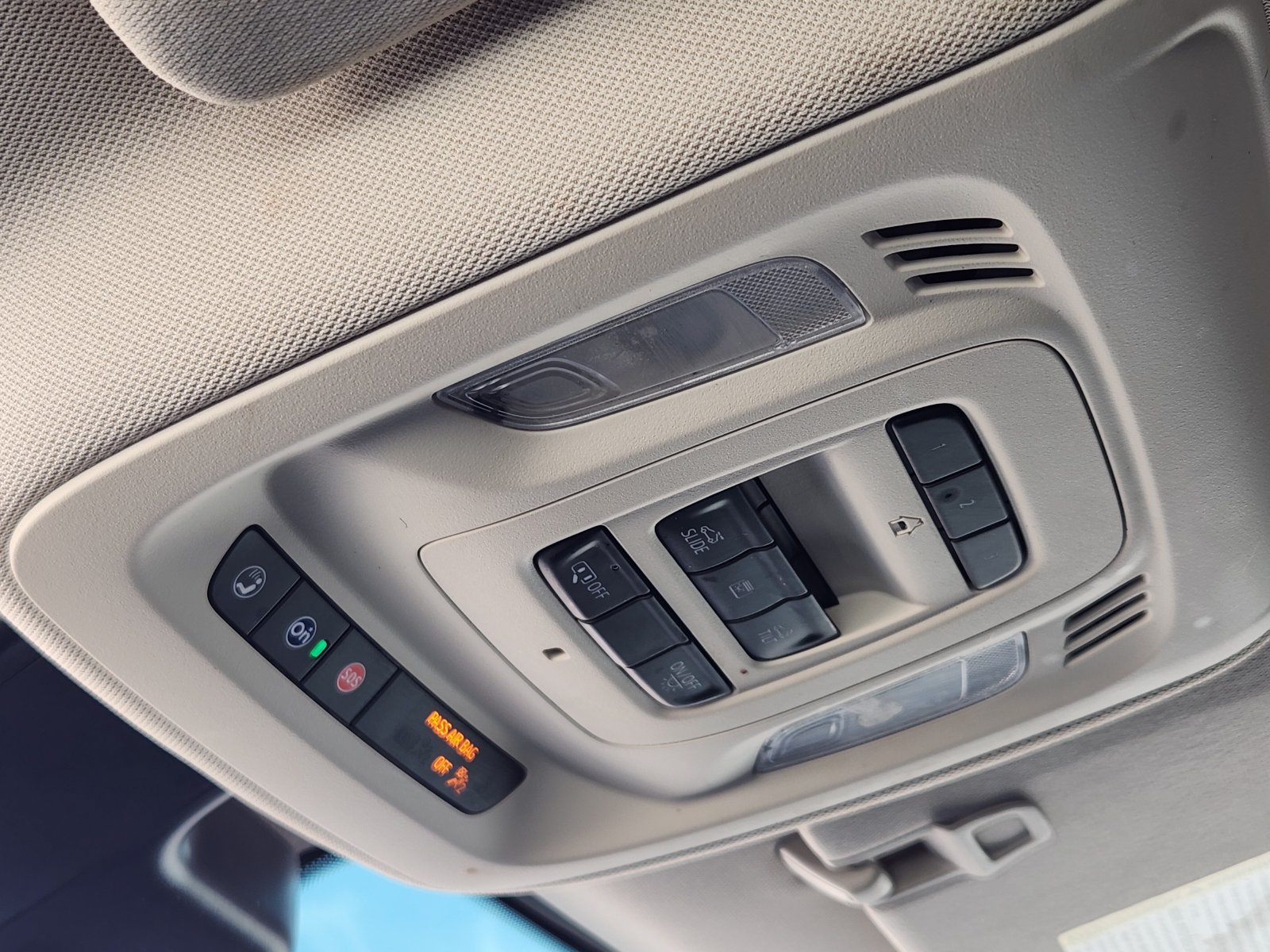 Used 2023 Buick Envision Avenir FWD image 29