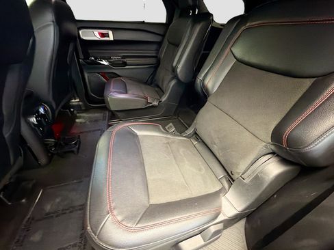 Used 2023 Ford Explorer ST-Line w/ Class IV Trailer Tow Package image 13