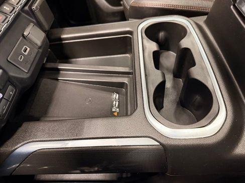 Used 2021 GMC Sierra 1500 AT4 w/ AT4 Premium Package AWD/4WD image 40