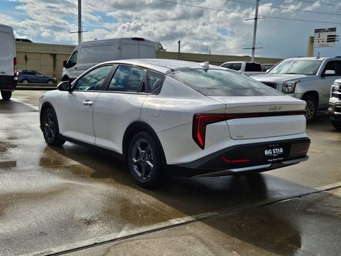 Used 2025 Kia K4 FWD image 7