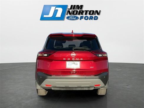 Used 2023 Nissan Rogue SV image 4