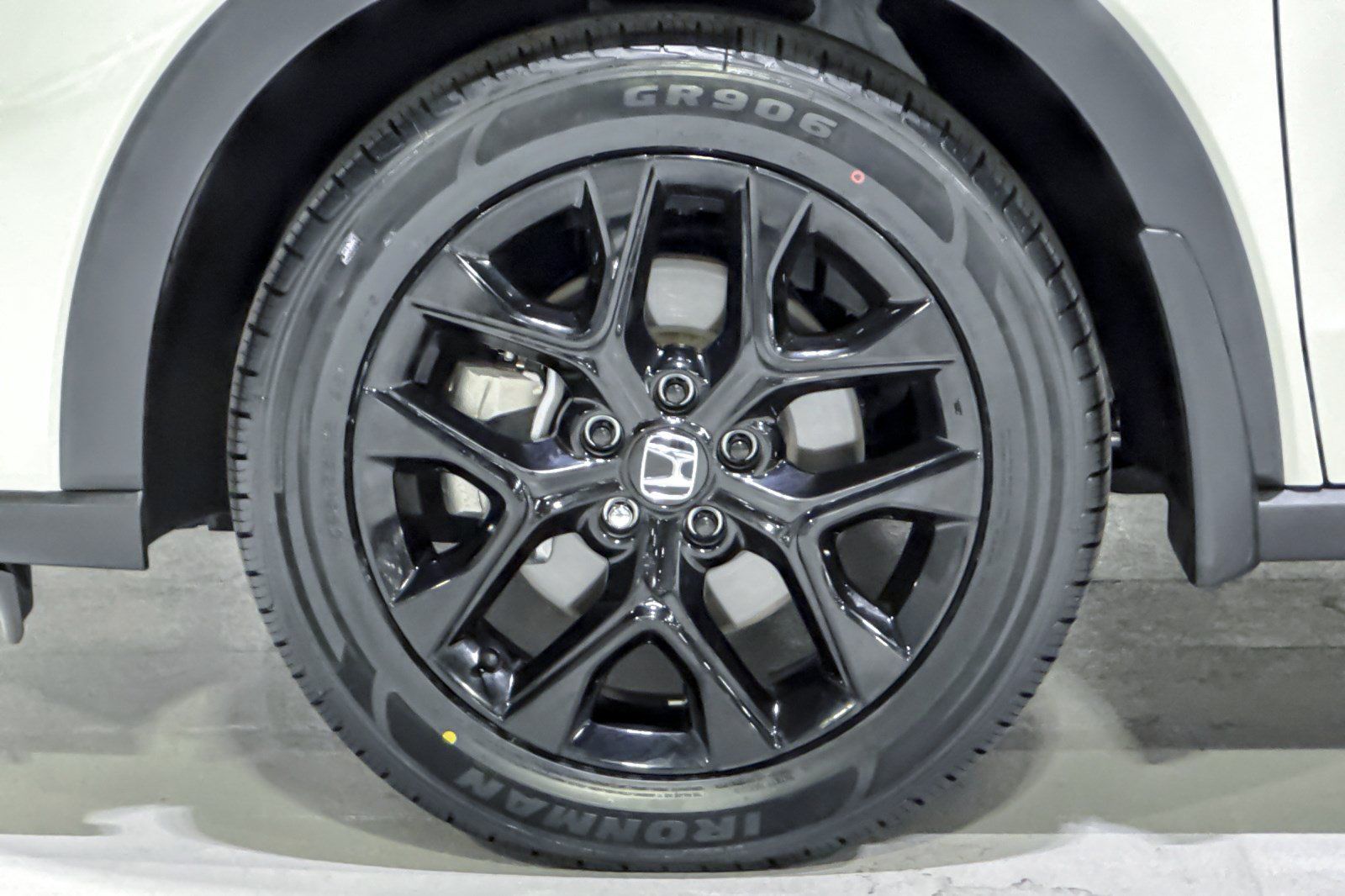Used 2025 Honda HR-V Sport image 13