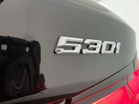 Certified 2023 BMW 530i w/ Premium Package image 32