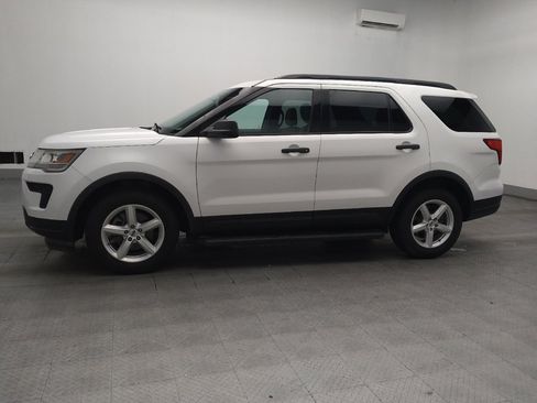 Used 2018 Ford Explorer 4WD image 2