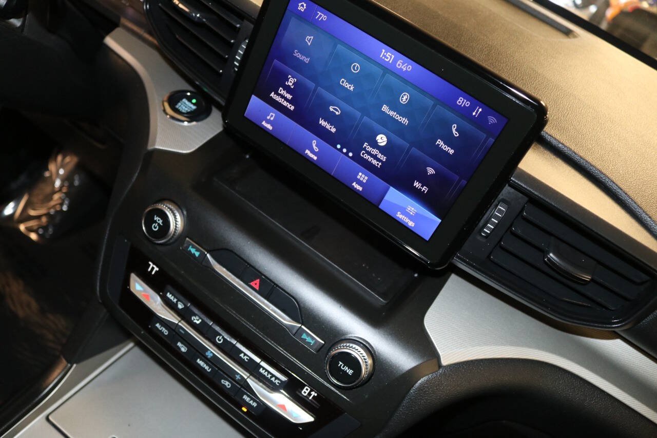 Used 2020 Ford Explorer XLT RWD image 29