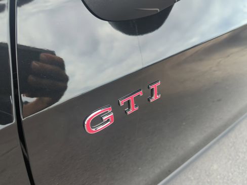 New 2025 Volkswagen Golf SE image 22