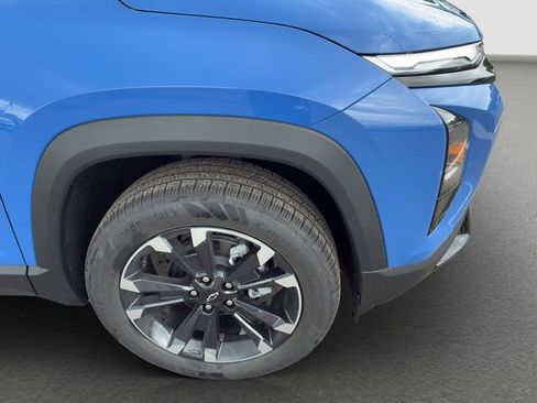 Used 2026 Chevrolet Equinox RS image 8