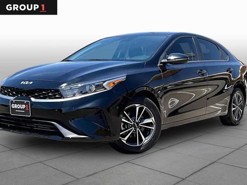 Used 2024 Kia Forte LXS w/ LXS Technology Package FWD image 1