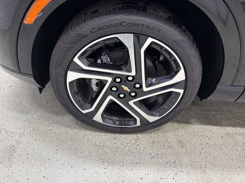 New 2026 Chevrolet Equinox EV LT image 8