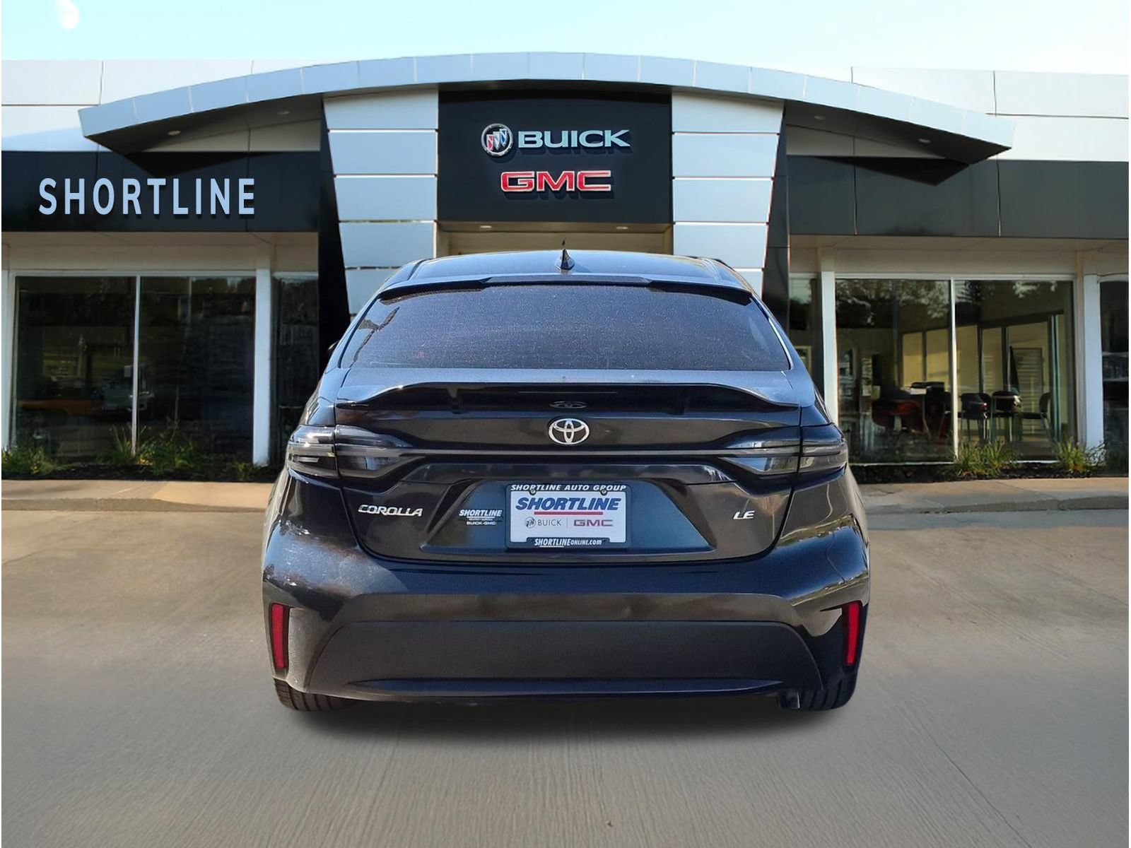 Used 2022 Toyota Corolla LE FWD image 4
