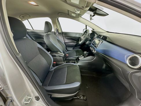 Used 2025 Nissan Versa SV FWD image 29