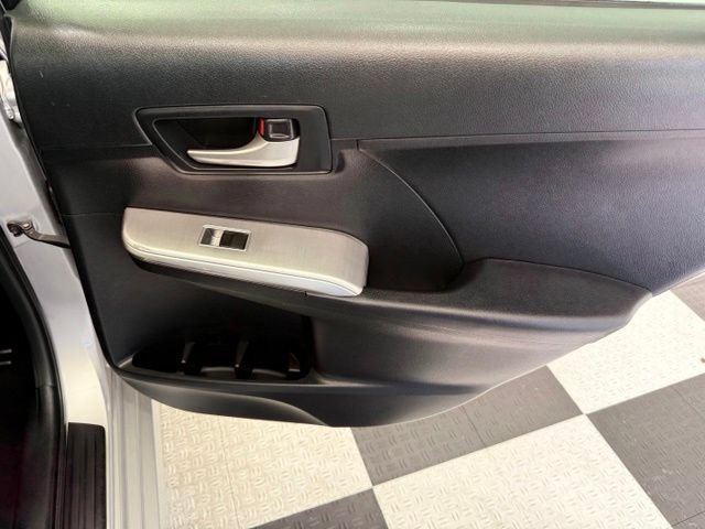 Used 2013 Toyota Camry SE FWD image 24