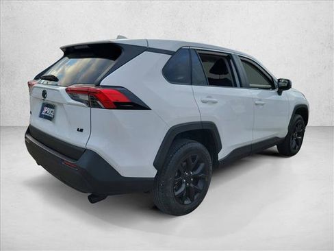 Used 2024 Toyota RAV4 LE image 5