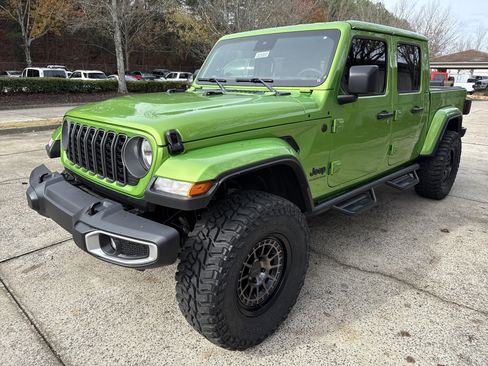 New 2025 Jeep Gladiator Sport w/ Premium Package image 4