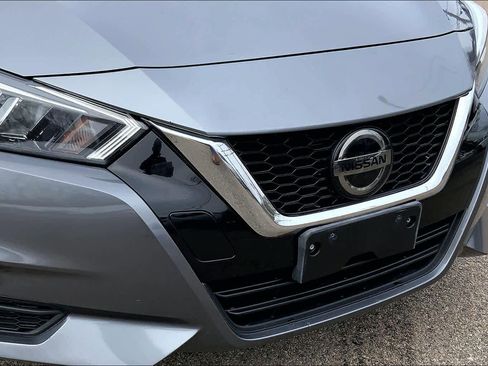 Used 2021 Nissan Versa SV image 29