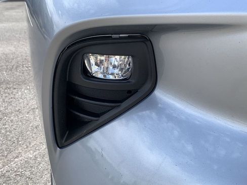 Used 2024 Toyota Highlander XLE image 10