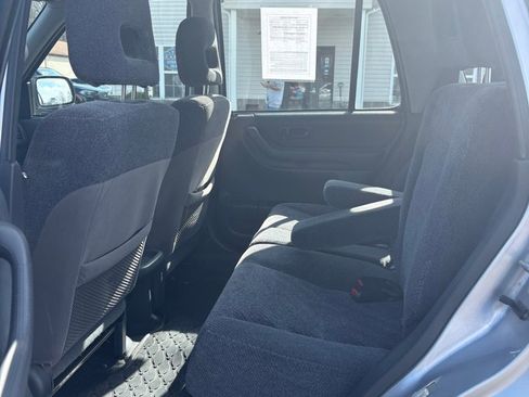 Used 2001 Honda CR-V LX image 10