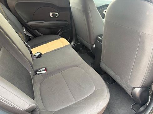 Used 2015 Kia Soul FWD image 7