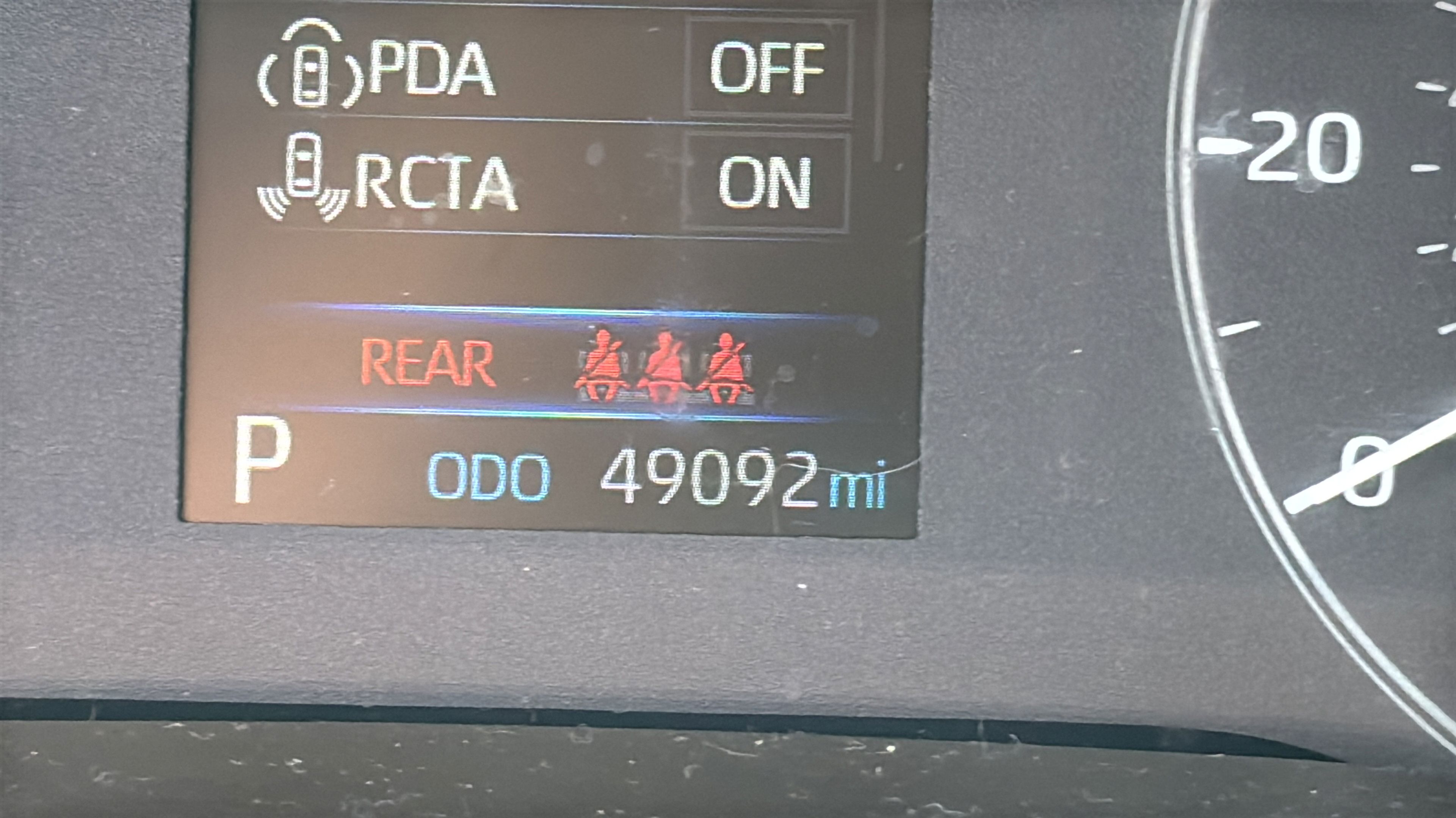 Used 2025 Toyota Corolla Cross LE FWD image 22