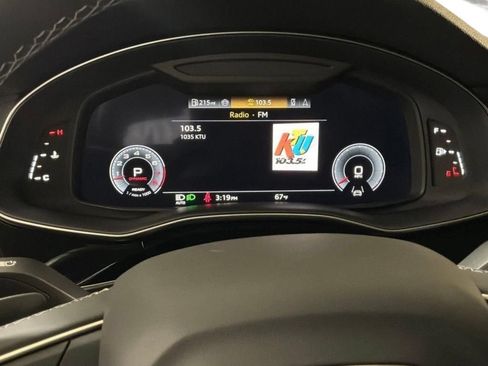 Used 2025 Audi Q8 Premium w/ Convenience Package AWD/4WD image 10