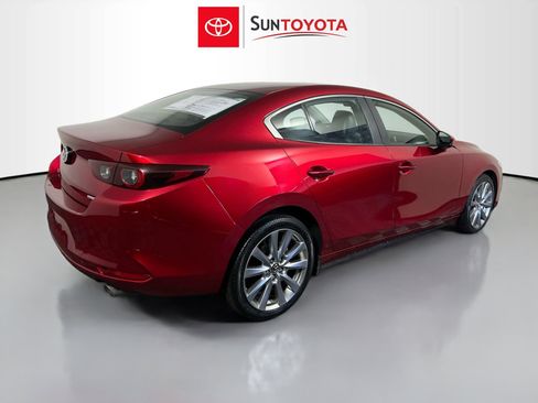 Used 2024 MAZDA MAZDA3 s image 4