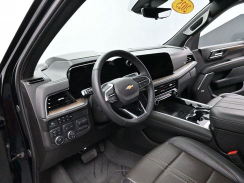 Used 2025 Chevrolet Tahoe High Country w/ Sun And Tow Package image 13