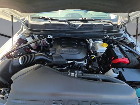Used 2024 RAM 2500 Laramie AWD/4WD image 36