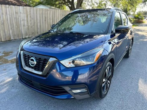 Used 2020 Nissan Kicks SR image 15
